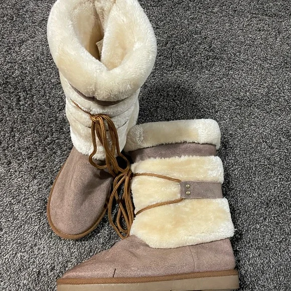 Natural Reflections Shoes Natural Reflections Bernie Shearling